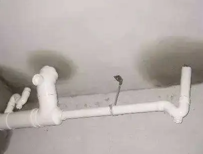 塔什库尔干塔吉克卫生间测漏水的几种情景